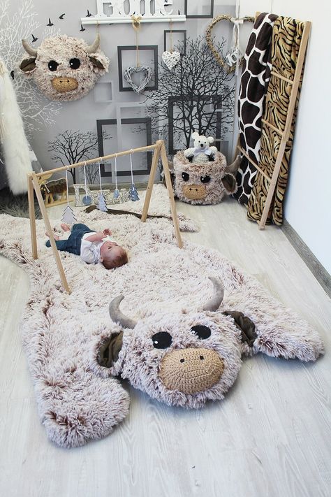 Cow Rug, Cow Nursery, Farm Animal Nursery, Baby Room Themes, Bantal Sofa, Nursery Room Design, Baby Room Inspiration, Baby Rugs, Kids Rug