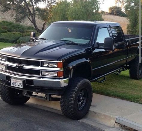 Lifted Chevy Trucks Silverado 2500, Chevy 1500 Lifted, Lifted Obs Chevy, Obs Trucks Chevy, Obs Chevy Lifted, Modded Trucks, 1996 Chevy Silverado, Big Chevy Trucks, Chevy Obs