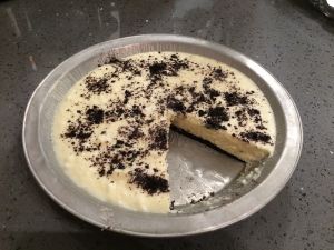 Bavarian Cream Pie, Chocolate Bavarian Cream, Bavarian Cream, Unflavored Gelatin, Cream Pie Recipes, Chocolate Wafers, Cream Desserts, Egg Yolks, Cream Recipes