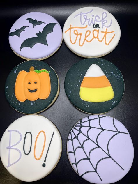 Halloween themed sugar cookies! Box of 6 or 12 individually wrapped cookies. Halloween Cookies Simple, Halloween Cookies With Royal Icing, Circle Halloween Cookies Decorated, Spider Web Sugar Cookies, Halloween Frosted Cookies, Beetlejuice Cookies Royal Icing, Zombie Cookies Decorated, Halloween Circle Cookies, Round Halloween Sugar Cookies