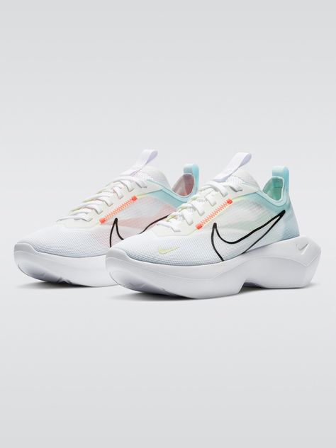 Nike Vista Lite, Nike Sports Shoes, Nike 2022, Jordan Shoes Girls, Adidas Sneakers Women, Nike Tennis Shoes, Activewear Brands, Volleyball Shoes, Mens Nike Shoes