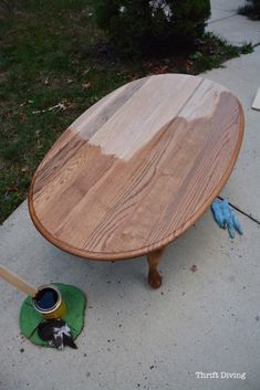 Wood Coffee Table Makeover, Refurbished Coffee Tables, Coffee Table Upcycle, Coffee Table Refinish, Coffee Table Redo, Country Coffee Table, Upcycled Furniture Before And After, Oval Wood Coffee Table, End Table Makeover