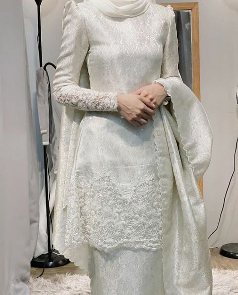 Baju Kurung Moden Style, Malay Wedding Dress, Muslim Wedding Gown, Nikah Outfit, Baju Kahwin, Majlis Perkahwinan, Muslimah Wedding Dress, Nikah Dress, Muslimah Wedding