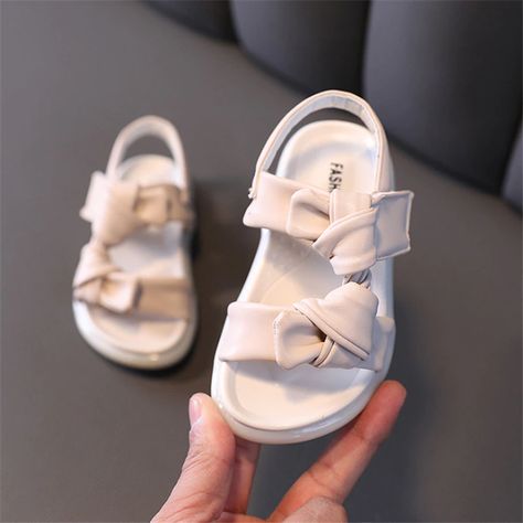 Trendy Baby Shoes, Princess Sandals, Summer Fashion Dresses Casual, Fashion Show Poster, Cheap Sandals, Soft Sandals, White Fashion Casual