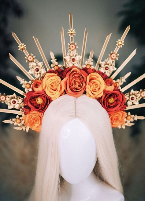 Catrina Crown Diy, Catrina Crown, Sugar Skull Costume, Vampire Bride, Headpiece Diy, Diy Crown, Headpiece Jewelry, Interesting Images, Being Creative