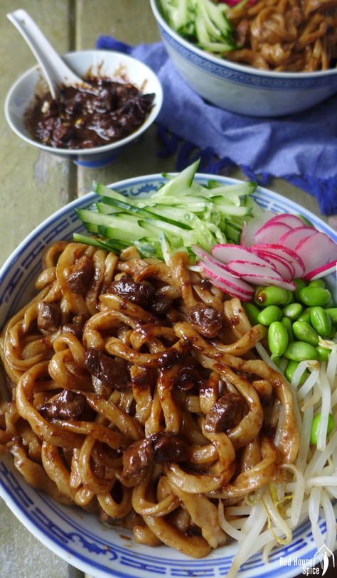 Pork cubes cooked in a salty, fragrant sauce, then served with noodles and various vegetables, Zha Jiang Mian is a signature Beijing dish full of flavour and freshness. Beijing Noodles, Pork Cubes, Beijing Food, Pork Sauce, Mapo Tofu, Easy Chinese Recipes, Asian Soup, Chinese Recipes, Asian Flavors