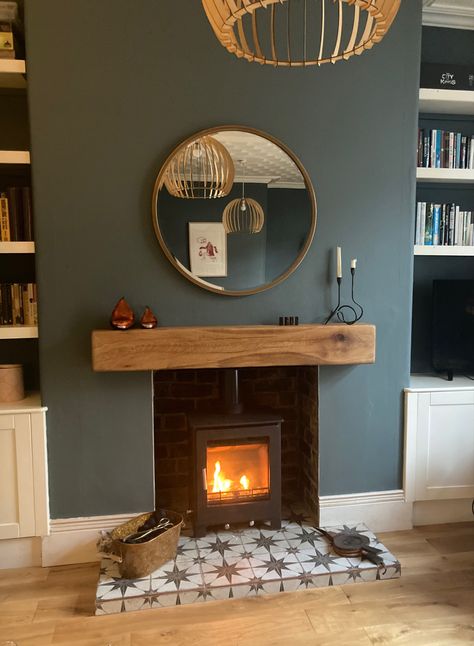 Faux Log Burner Fireplace, Cosy Snug Room Ideas Log Burner, Small Log Burner Fireplace, Living Room Log Burner, Statement Fireplace Wall, Chimney Breast Ideas No Fireplace, Log Burner Fireplace Ideas, Small Fireplace Ideas, Fireplace Alcove Ideas