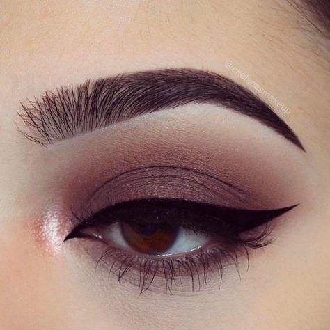 Our readers choose these products for longer, lusher, healthier lashes Maquillaje Cut Crease, Natural Eye Makeup Tutorial, Eyebrow Shapes, Makeup Pengantin, Flot Makeup, Black Tones, Smink Inspiration, Smoky Eyes, Makijaż Smokey Eye