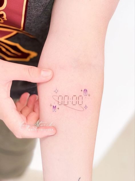 Bts Army Tattoo Ideas, Bts Tatoos Idea, Bts Tattoo Minimalist, Bts Army Tattoo, Bts 00:00 Tattoo, 00 00 Tattoo, Bangtan Tattoo Ideas, Bts Minimalist Tattoo, 00:00 Tattoo