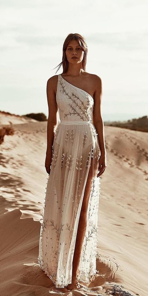 Dresses For Hot Weather, Beach Wedding Guest Dress, Beach Wedding Dresses, Wedding Robe, Maxi Dress Wedding, Best Wedding Dresses, Necklines For Dresses, Wedding Dresses Unique, Mermaid Dresses