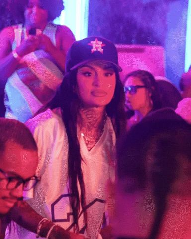 #kehlani #afterparty #cute #tour #singer #artist #dancing Kehlani Gif, Kehlani, Blue Hair, Dancing, Gif, Hair