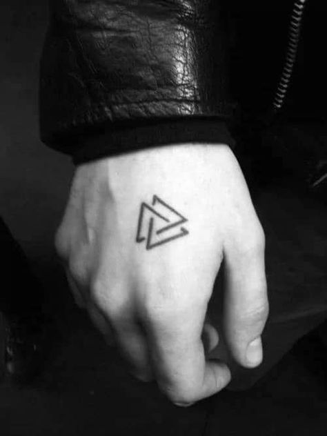 Top 51 Valknut Tattoo Ideas - [2021 Inspiration Guide] Valknut Tattoo, Tattoos Arm Mann, Triangle Tattoo Meaning, Herren Hand Tattoos, Triangle Tattoos, Muster Tattoos, Norse Tattoo, Hand Tattoos For Women, Small Hand Tattoos