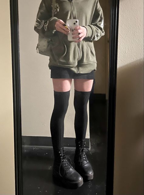 Black Thigh Highs Aesthetic, Thigh High Socks Outfit Grunge, Big Thighs Outfit Aesthetic, Thigh Socks Outfits, Big Thighs Outfit, Thigh Highs Outfit, Thigh High Outfits, Emo Style Outfits, Thigh High Socks Outfit