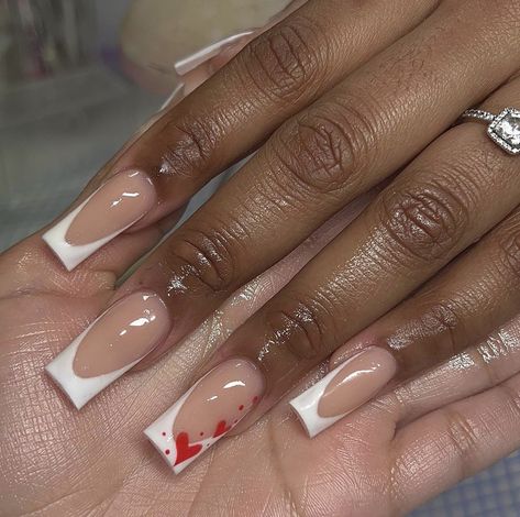 @Thenailcornerr on insta 🫶🏽 Red Acrylic Nails, Colored Acrylic Nails, Girly Acrylic Nails, French Tip Acrylic Nails, Short Square Acrylic Nails, Unique Acrylic Nails, Nail Swag, Bling Acrylic Nails, Short Acrylic Nails Designs