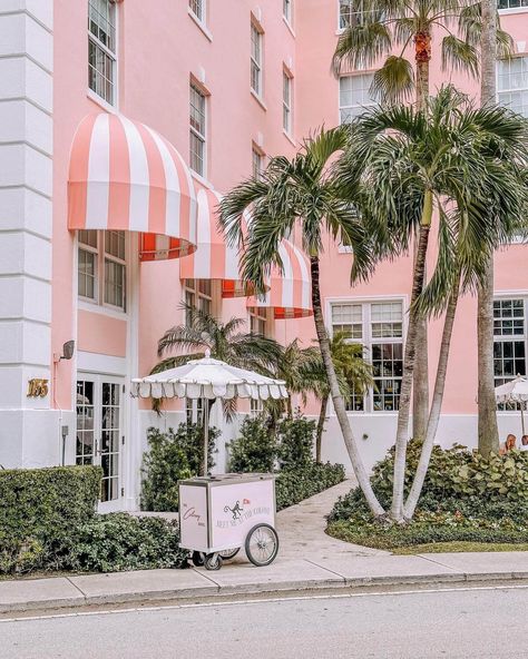 Most Instagrammable Spots - Palm Beach, Florida — This Life Of Travel Palm Beach California, Palm Beach Colony Hotel, Four Seasons Palm Beach, Palm Beach Color Palette, Palm Royale Party, Aaron Slims, Vintage California Aesthetic, Palm Beach Aesthetic, Palm Beach Hotel