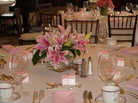 Stargazer lily centerpiece www.flowercupboard.com Wedding Centerpieces Lilies, Pink Lily Centerpieces, Lily Flower Decor, Stargazer Flower Arrangement, Lily Wedding Table Flowers, Lily Flower Centerpieces, Stargazer Lily Wedding Decorations, Stargazer Lily Centerpieces, Lily Flower Wedding Decor