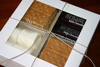 Smore neighbor kits Santa Ideas, S'mores, Secret Santa Gift, 200 Calories, Christmas Outfits, S Mores, Secret Santa Gifts, Ideas Christmas, Food Gifts