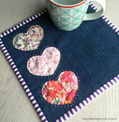 Artisanats Denim, Denim Crafts Diy, Mug Rug Patterns, Blue Jeans Crafts, Buying Carpet, Costura Diy, Pola Sulam, Small Sewing Projects, Denim Crafts