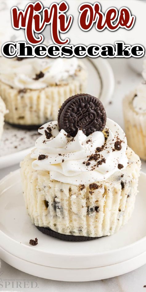 Cheesecake Oreo Cupcakes, Bridal Shower Mini Cheesecakes, Oreo Cheesecake Cupcakes No Bake, Cookies And Cream Cheesecake Cupcakes, Mini Oreo Cheesecake No Bake, Individual Oreo Cheesecake Cups, White Oreo Dessert, Mini Cheesecakes Gluten Free, Oreo No Bake Cheesecake Cups