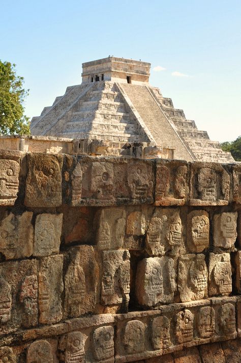 Chichen Itza..been here! Chicken Itza, Ancient Mexico, Mayan History, Mexican Culture Art, Ancient Maya, Ancient Mayan, Tikal, Mayan Ruins, Ancient Mysteries