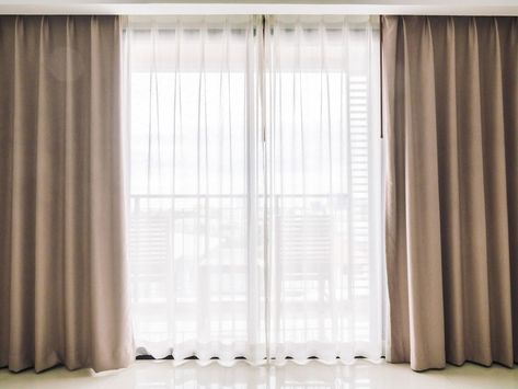 How Long Should Curtains Be? Curtain Weights, Curtain Styles, Plain Curtains, Types Of Curtains, Rustic Curtains, Custom Drapes, Modern Curtains, Curtain Designs, Diy Curtains