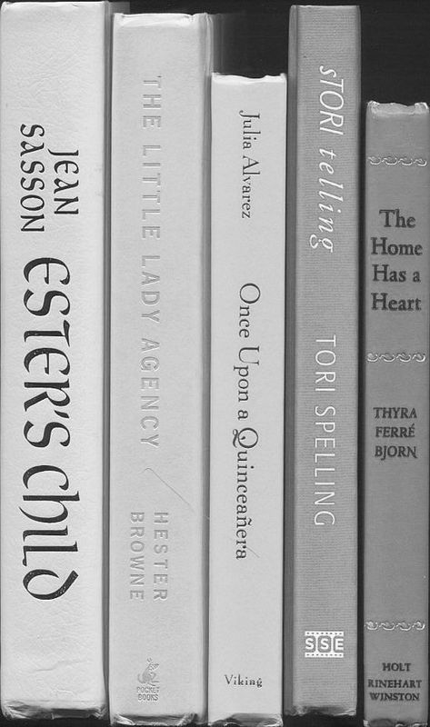 Grey Book Aesthetic, Light Gray Asthetics, Katarina Core, White Asthetics Wallpaper, Julia Alvarez, Tori Spelling, Grey Pictures, Aesthetic Light, Pocket Books