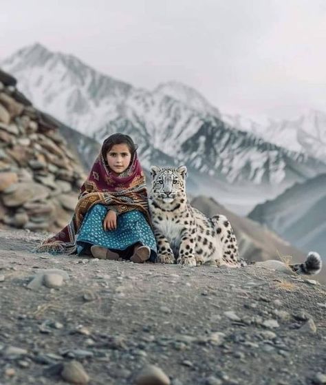 Baby Snow Leopard, Pamir Mountains, Afghanistan Photography, National Geographic Photography, Baby In Snow, Small Kittens, Afghan Girl, Gilgit Baltistan, Daily Pictures