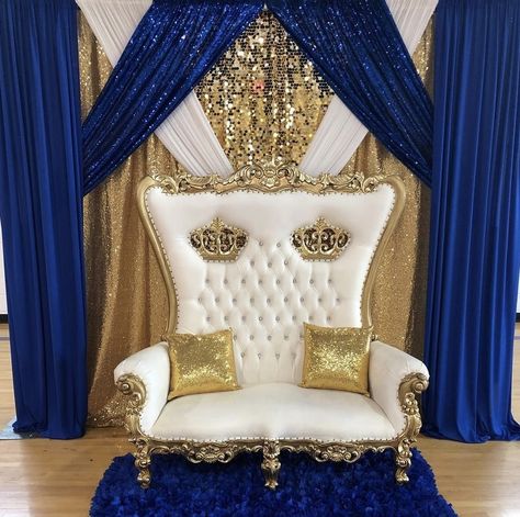 Royal Blue And Gold Quinceanera, Royal Theme Party, Royal Blue Cake, Diamond Theme Party, Crystal Wedding Decor, 15th Birthday Decorations, Royal Blue Wedding Theme, Royal Blue Quince, Prom Backdrops