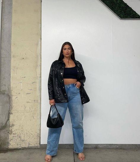 27 Easy Outfit Ideas for When You Hate Everything You Own | Who What Wear UK Oversized Leather Jacket Outfits, Simple Black Heels, Jeans Heels Outfit, Blue Jean Outfits, Yellow Jeans, Chic Jeans, Jeans With Heels, Black Faux Leather Jacket, Heels Outfits