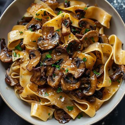 cookefast Mushroom Pappardelle, Mafaldine Pasta, Shallots Recipe, Shallot Recipes, Pappardelle Pasta, Olive Oil Recipes, Meatless Mondays, Pasta Ingredients, Wild Mushroom