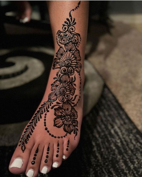 Henna Patterns Hand, Mehendi Tattoos, Henna Designs Arm, Mehendi Tattoo, Leg Henna Designs, Cute Henna Designs, Cute Henna Tattoos, Henna Style Tattoos, Jagua Henna