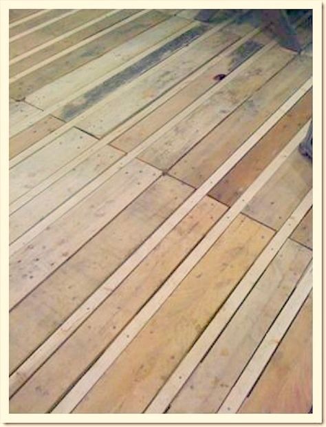 melisunivers.blogspot.com.au Cinder Block Deck, Pallet Patio Decks, Pallet Deck Diy, Pallet Floors, Pallet Deck, Pallet Walls, Wooden Deck, Pallet Patio, Pallet Designs