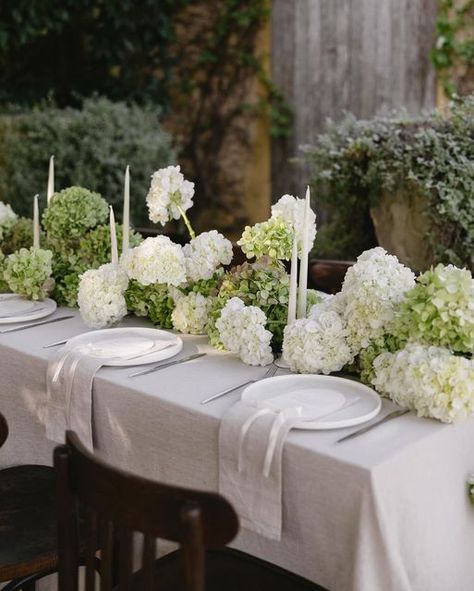 Hydrangea Table Runner Wedding, Hydrangea Inspiration, Green Hydrangea Wedding, Green Wedding Florals, White Hydrangea Centerpieces, Long Table Wedding, Hydrangea Centerpiece, Hydrangeas Wedding, Wedding Table Flowers