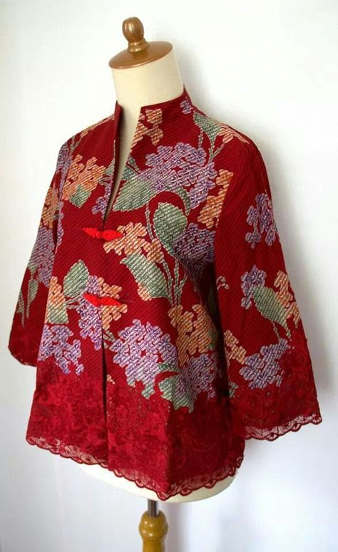 Batik Blazer, Model Dress Batik, Mode Batik, Batik Dress Modern, Batik Top, Batik Clothing, Batik Kombinasi, Batik Tenun, Batik Kebaya