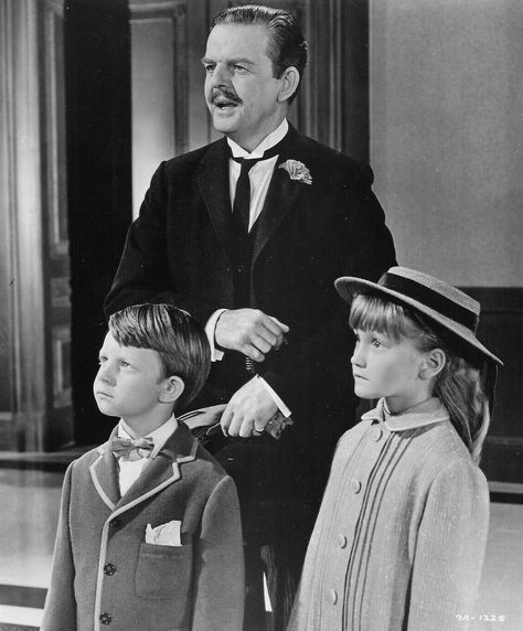 David Tomlinson, Walt Disney Pictures, Disney S, Mary Poppins, Disney Films, Disney Pictures, Golden Age, Disney Movies, Banks