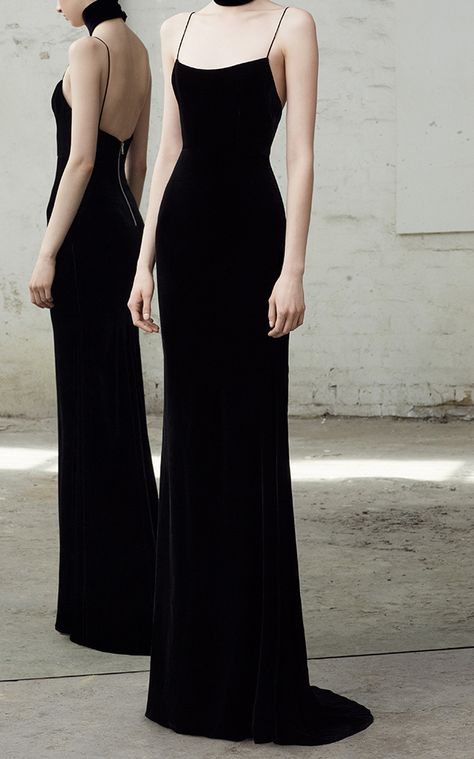 Prom Dresses Black, Velvet Slip Dress, Mode Chanel, Alex Perry, Long Prom Dresses, Instagram Outfits, Dresses Black, Elie Saab, Black Dresses