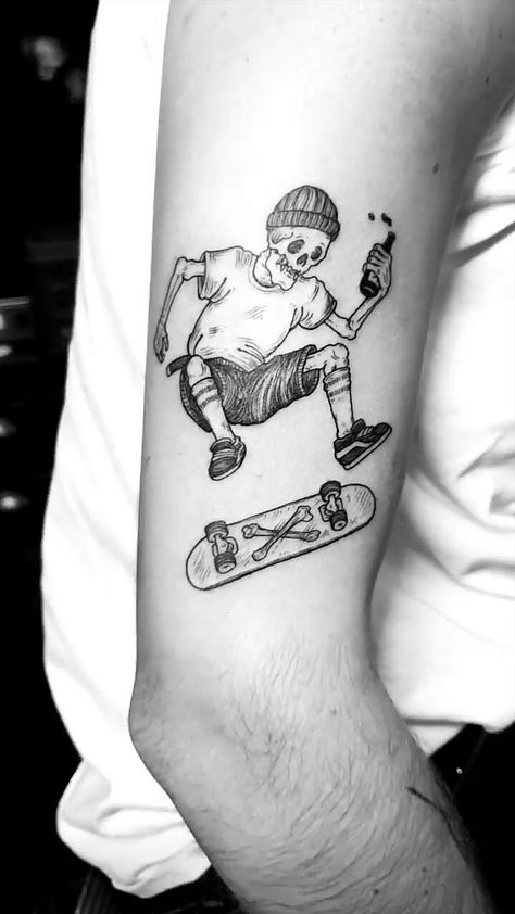 Skater Tattoos Ideas, Skater Guys, Skater Tattoos, Skateboard Tattoo, Stick N Poke, Mini Tattoo, Neck Tattoo For Guys, Memorial Tattoo, Tattoo Project