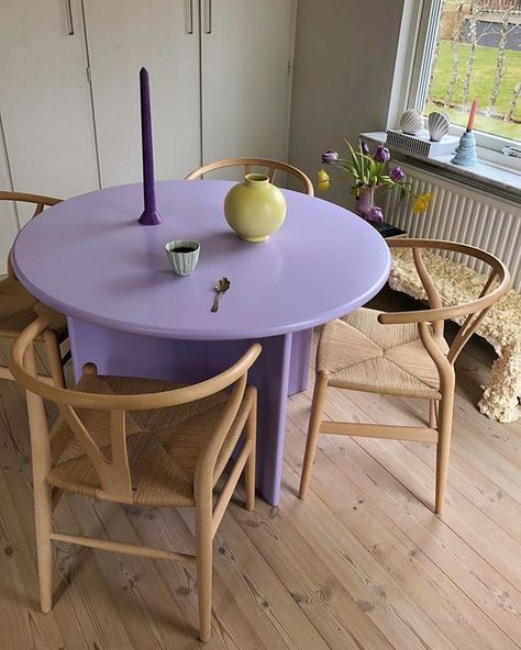 Purple Dining Room, Gustaf Westman, Purple Table, Kitchen Party, Design Blogs, Room Deco, Design Living Room, Interior Inspo, Cheap Home Decor