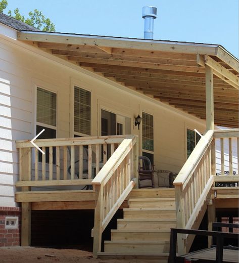 Manufactured Home Porch, Extension Veranda, Manufactured Home Remodel, Building A Porch, Patio Deck Designs, Porch Roof, Mobile Home Porch, Diy Porch, Remodeling Mobile Homes