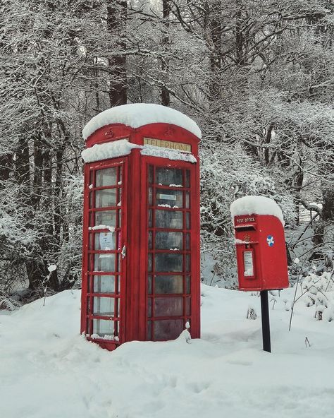 In the middle of nowhere, stuck in the snow... ❄️ at least I found a red telephone box and letterbox so finally I could sent the Christmas… | Instagram Red Telephone Box, Red Telephone, Christmas Instagram, Landmarks Art, Rules Of Engagement, Telephone Box, In The Middle Of Nowhere, Middle Of Nowhere, Letter Box