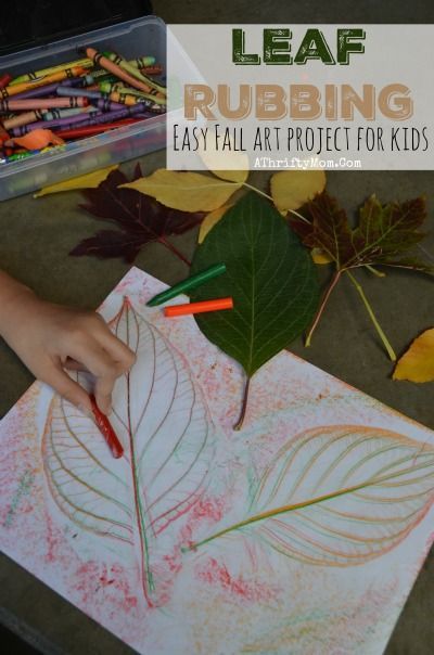 Fall craft projects for kids, LEAF RUBBING perfect for school age children, girl scout or boy scout craft ideas that are both educational and low cost Boy Scout Crafts, Leaf Rubbing, Mexikansk Mat, Christmas Crafts For Toddlers, Fall Art Projects, School Craft, Scouts Crafts, Fall Art