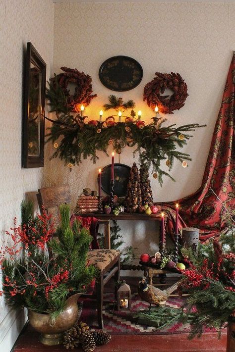 Dark Academia Christmas, Cottagecore Christmas, Cozy Christmas Decor, Dark Christmas, Uncommon Goods, Christmas Decor Inspiration, Cottage Christmas, Christmas Feeling, Natural Christmas