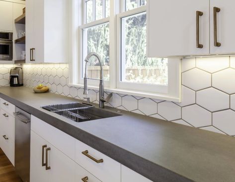 Cement Kitchen, Types Of Kitchen Countertops, Cement Countertops, White Cabinets White Countertops, White Concrete Countertops, Concrete Countertops Kitchen, Grey Countertops, Concrete Kitchen, Concrete Countertops