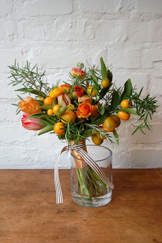 Kumquat and tulip bouquet...how fun! Winter Floral Arrangements, Orange Bouquets, Citrus Wedding, Floral Creations, Unique Bouquet, Winter Floral, Design Sponge, Floral Bouquets, Love Flowers