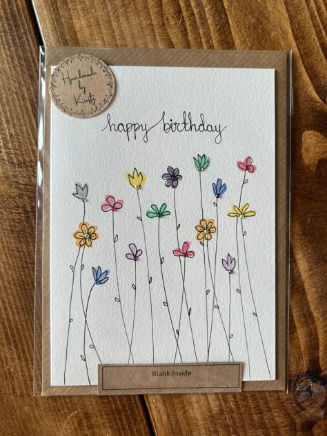 Summer Days Greeting Card: A Handmade 'Happy Birthday' Card Birthday Card Design Ideas Creative, Flower Handmade Cards, Diy Cards Flowers, Birthday Diy Card Ideas, Girly Birthday Cards Handmade, Handmade Birthday Cards For Grandma, Flower Bday Cards, Cute Cards Aesthetic, Birthday Card Mum Handmade