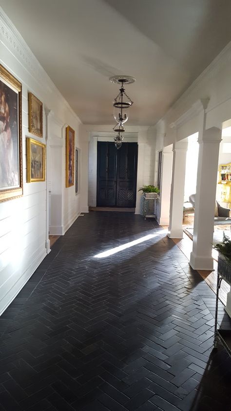 Slate Herringbone Tile Floor Mudroom, Slate Tile Entry, Black Herringbone Tile Kitchen, Dark Slate Floors Kitchen, Black Herringbone Tile Mudroom, Black Tile Sunroom, Black Slate Entryway, Black Herringbone Tile Floor Entryway, Black Slate Herringbone Floor