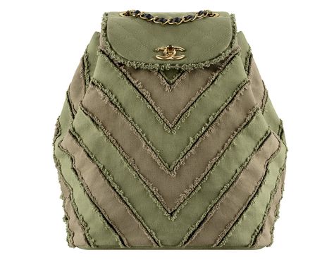 Burberry Handbags Outfit, Chanel 2017, Handbags Chanel, Chanel Canvas, Rainbow Bag, Balenciaga Handbags, Chanel Cruise, Army Fashion, Perfect Handbag