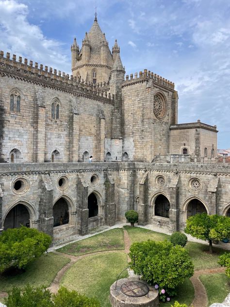 Top 12 Things to Do in Evora, Portugal Portugal Cascais, Evora Portugal, Portugal Aesthetic, Megalithic Monuments, Rome Tours, Sao Francisco, New York Tours, Paris Tours, London Tours