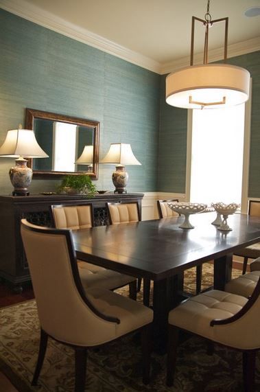 teal grasscloth wallpaper | grasscloth wallpaper with wainscoting - Sharon Payer Design, LLC, via ... Dining Room Decor Traditional, Transitional Dining Room, Dining Room Remodel, Dining Room Wallpaper, Dining Room Contemporary, Contemporary Dining Room, Transitional Living Rooms, The Dining Room, Room Remodeling