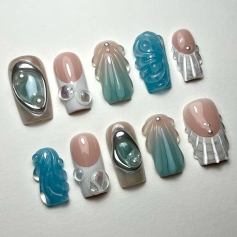 beachy nails for me 🐚🫧🩵 white bubble french recreated from @hotebonynailz & shell frenchies recreated from @gelxbygrace 🫶🏻 shown on Medium Square @esvynails code HOTGURL10 - Perfectionist rubber base @southtxnailsupply code REALHOT10 - Swimming Pools gel polish - Gel glue @functionofvex code HOTGURL - Groove Aura Melt Palette #mermaidnails #mermaidcore #3dnails #shellnails #3dnailart #pressons #pressonnails #peessonnailsforsale #customnails #chromenails #luxurypressonnails #nailsnailsna... Bubbly Nail Art, Square Shell Nails, Shell Nails Square, Mermaid Nails Square, Swimming Pool Nails, Pool Nails, Ocean Nails, Luv Nails, Bubble Nails